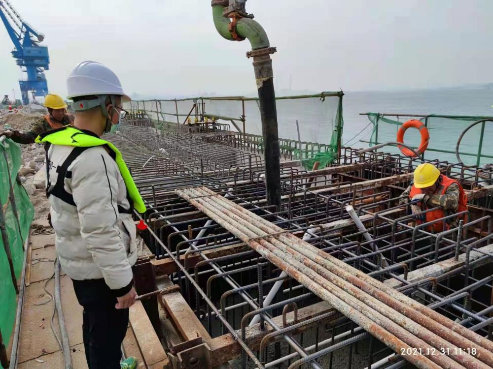 鋼構(gòu)綁扎.jpg